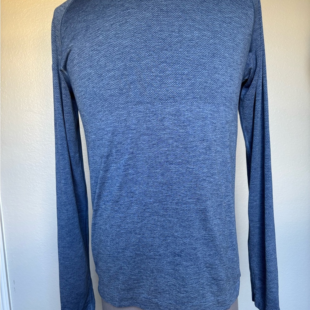 lululemon athletica Heathered Blue Long Sleeve Tee